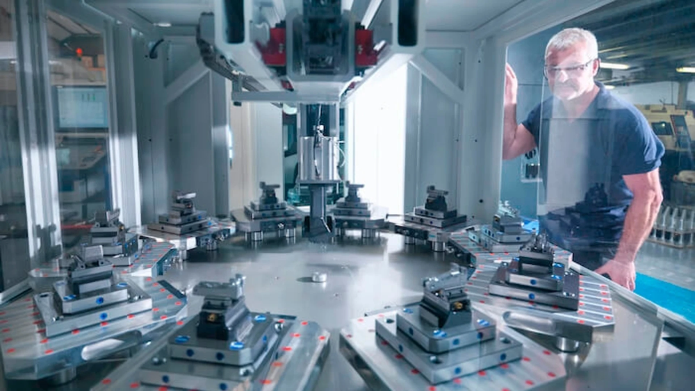 PI Launches F-713 6-Axis Photonics Alignment System